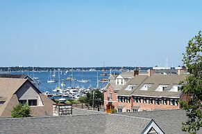 The Newport Lofts - 548 Thames Street