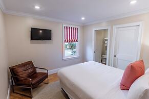 The Newport Lofts - 548 Thames Street