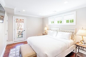 The Newport Lofts - 548 Thames Street