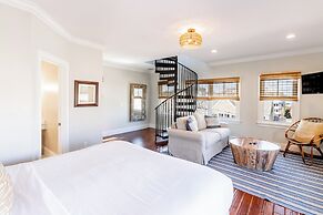 The Newport Lofts - 548 Thames Street