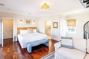 The Newport Lofts - 548 Thames Street