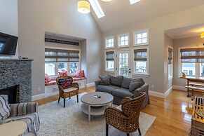 The Newport Lofts - 611 Thames Street