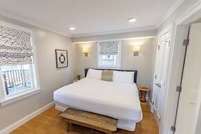 The Newport Lofts - 617 Thames Street