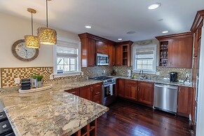 The Newport Lofts - 617 Thames Street