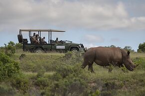 Founders Lodge by Mantis