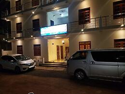 Luxury Everest Hotel