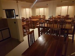 Luxury Everest Hotel