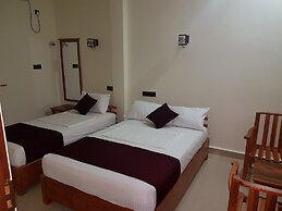 Luxury Everest Hotel