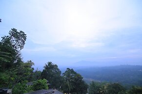 Mahaweli Regent Hotel