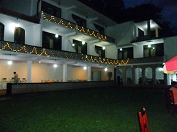 Mahaweli Regent Hotel