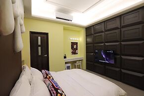 Happiness station B&B