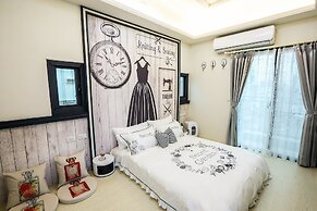 Happiness station B&B