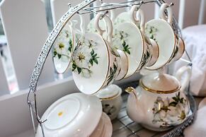 Happiness station B&B