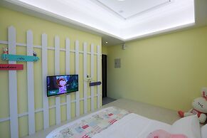 Happiness station B&B