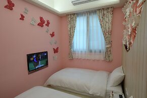 Happiness station B&B