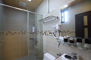 Happiness station B&B