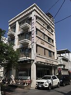 Happiness station B&B