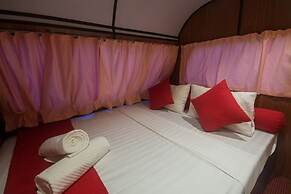 yala caravan village