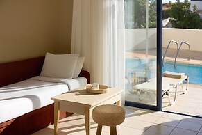 “Kiotari Miraluna Beach Resort”