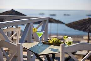 “Kiotari Miraluna Beach Resort”
