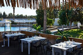 “Kiotari Miraluna Beach Resort”