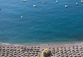 “Kiotari Miraluna Beach Resort”
