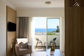 “Kiotari Miraluna Beach Resort”
