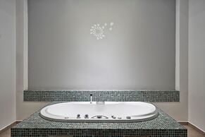 Kiotari Miraluna Resort