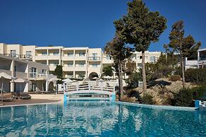 “Kiotari Miraluna Beach Resort”