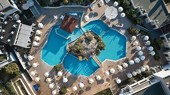“Kiotari Miraluna Beach Resort”
