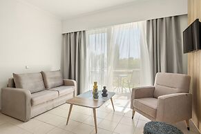 Kiotari Miraluna Resort