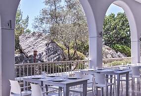 Kiotari Miraluna Resort