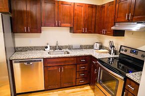 Luxury 2 Bedroom - 2 Bath Apartment Fenway- Boston