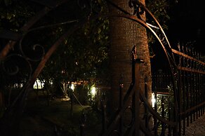 Paradise Beach Hotel