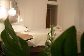 Paradise Beach Hotel