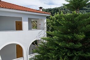 Paradise Beach Hotel