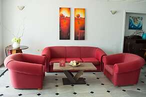 Paradise Beach Hotel