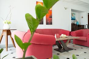 Paradise Beach Hotel