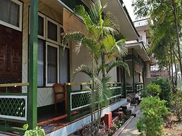 Nanda Wunn Hotel - Hostel