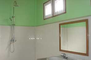 Nanda Wunn Hotel - Hostel