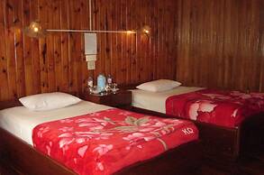 Nanda Wunn Hotel - Hostel