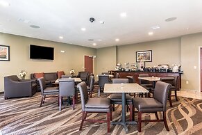 Cobblestone Hotel & Suites - Greenville