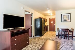 Cobblestone Hotel & Suites - Greenville