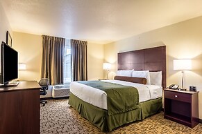 Cobblestone Hotel & Suites - Greenville