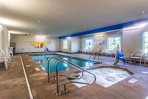 Cobblestone Hotel & Suites - Greenville