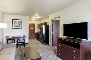 Cobblestone Hotel & Suites - Greenville