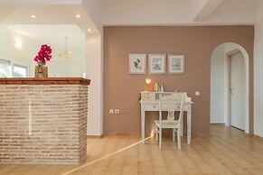 Ammoudi Harmony Villa