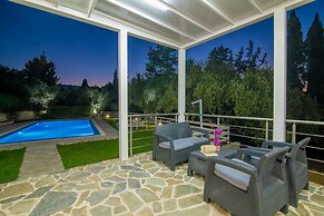 Ammoudi Harmony Villa