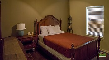 Candlewyck Cove Resort