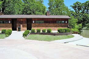 Candlewyck Cove Resort